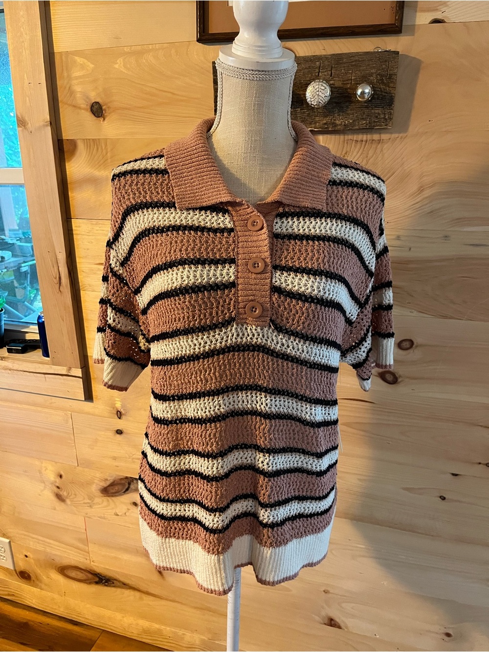 City Blues NWT Striped Knit Polo Sweater in Mauve, Cream & Black Size Large